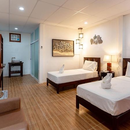 Madison Garden And Residences Panglao-stad Buitenkant foto