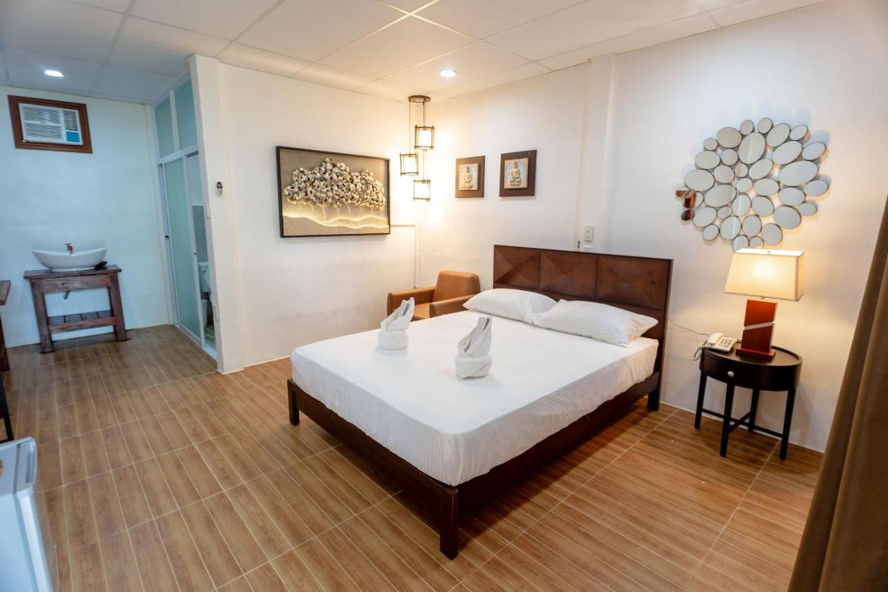Madison Garden And Residences Panglao-stad Buitenkant foto