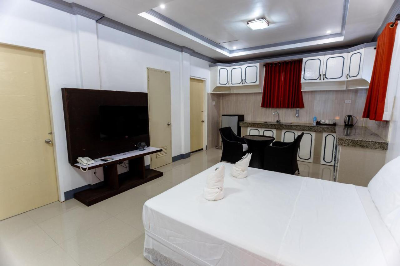 Madison Garden And Residences Panglao-stad Buitenkant foto